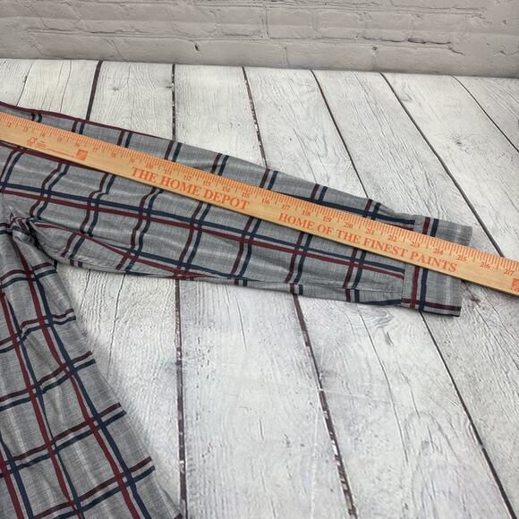 Banana Republic Button Down Shirt Mens Large Camden Fit Burgundy Grey Plaid - Picture 10 of 10